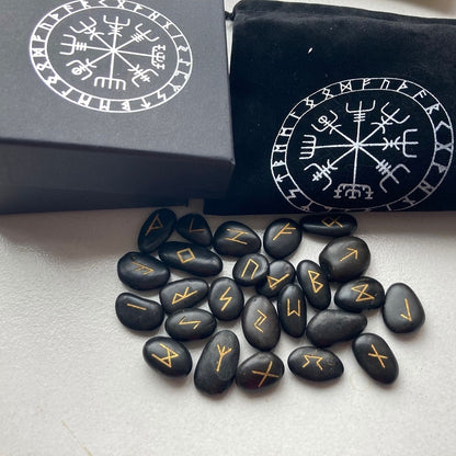 Lu Enshi Nordic Viking Gilding Runes Natural Riverstones